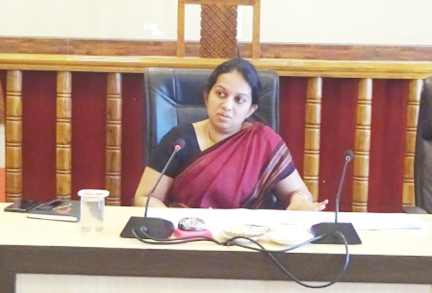 ಮಡಿಕೇರಿ: ಪ್ಲಾಸ್ಟಿಕ್ ನಿಷೇಧ ನಿಯಮ ಪಾಲಿಸದ ಅಂಗಡಿಗಳ ಪರವಾನಗಿ ರದ್ದು ಮಾಡಿ: ಪಿ.ಐ ಶ್ರೀವಿದ್ಯಾ